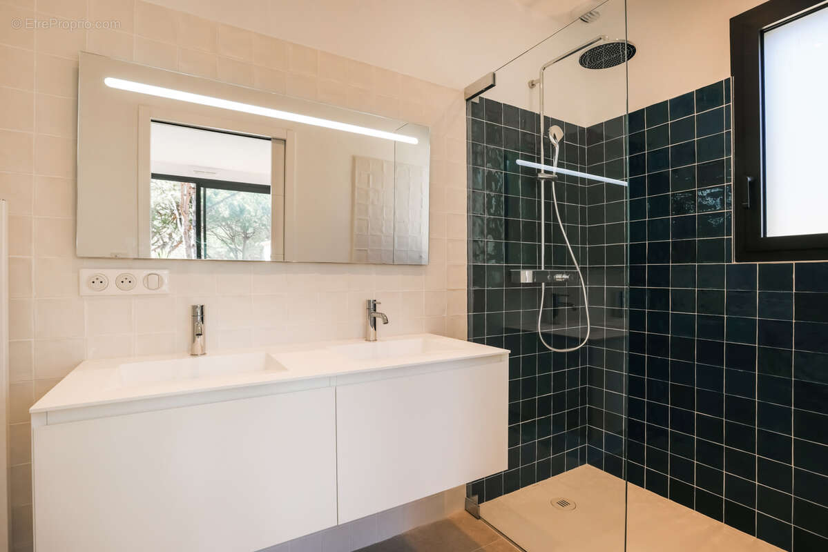 Maison à LA CROIX-VALMER