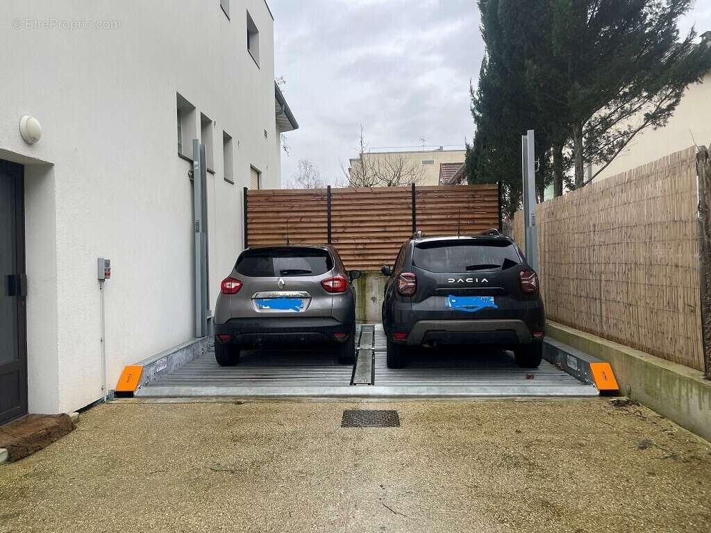Parking / box à maisons-alfort - photo 3