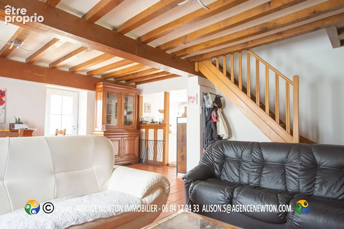 MAYENNE, Gorron, La Dorée : jolie maison individuelle en pierre de 3 chambres avec jardin, située en bordure de village. - photo 5