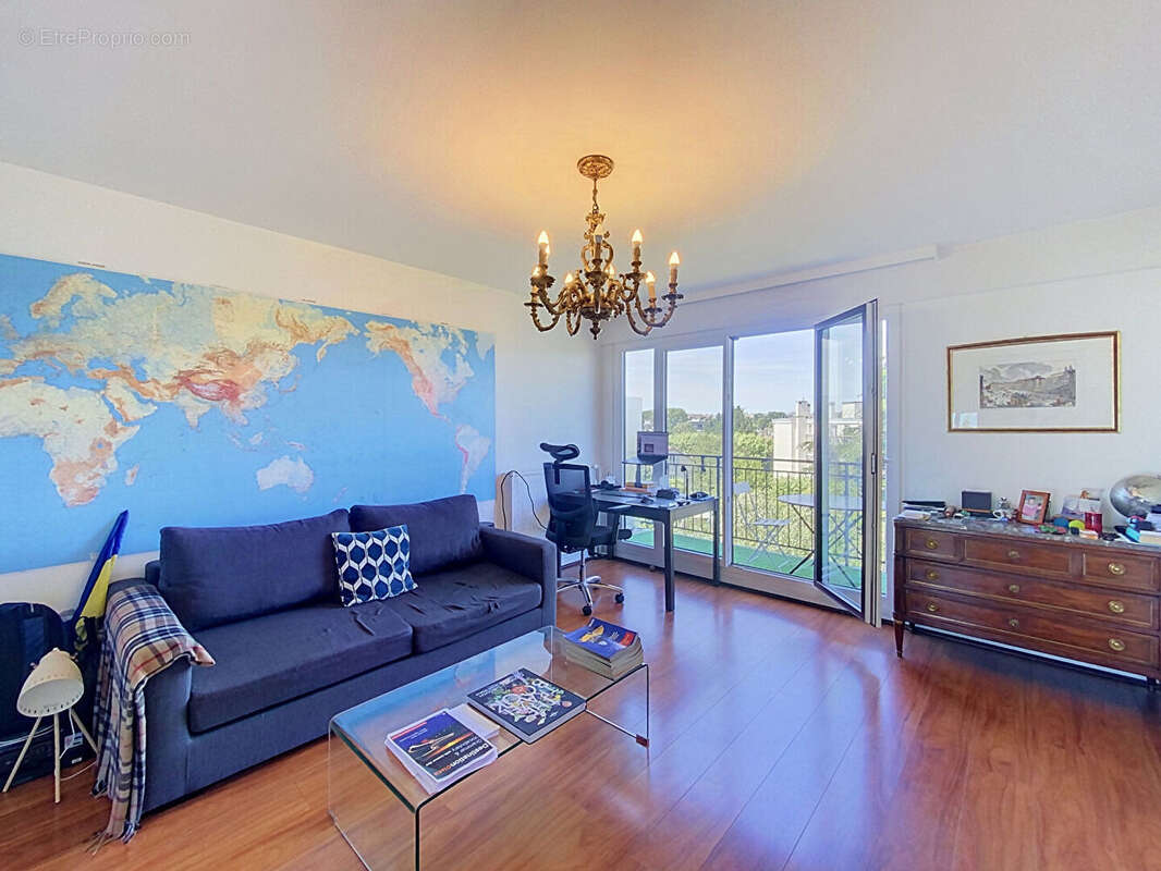 Appartement à SAINT-MAUR-DES-FOSSES