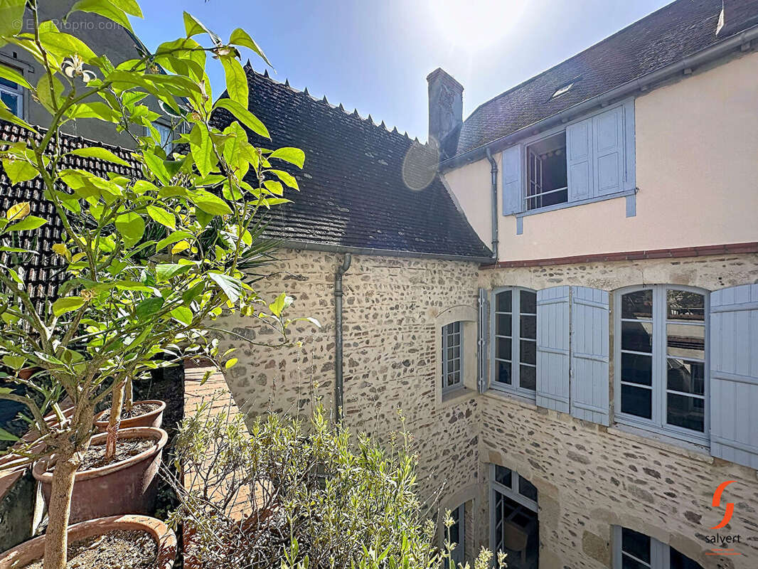 A Vendre, Maison 4 chambres et un bureau. - photo 13