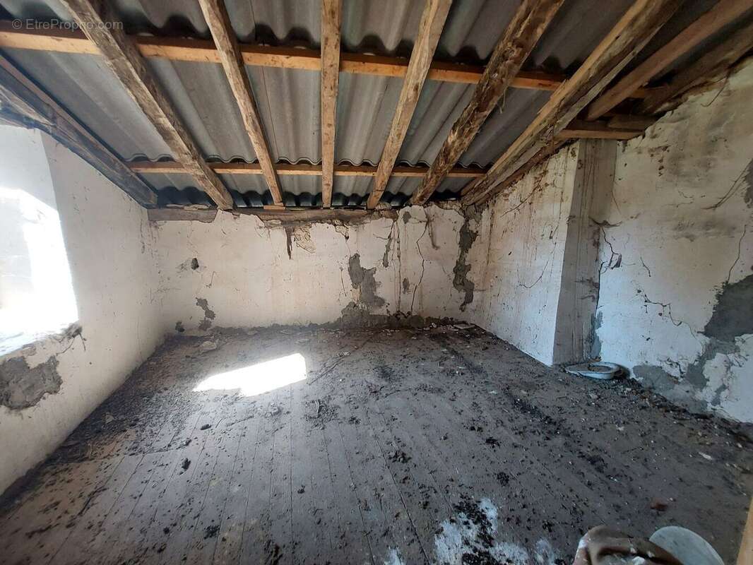 20260410113137 - Maison à AURIGNAC