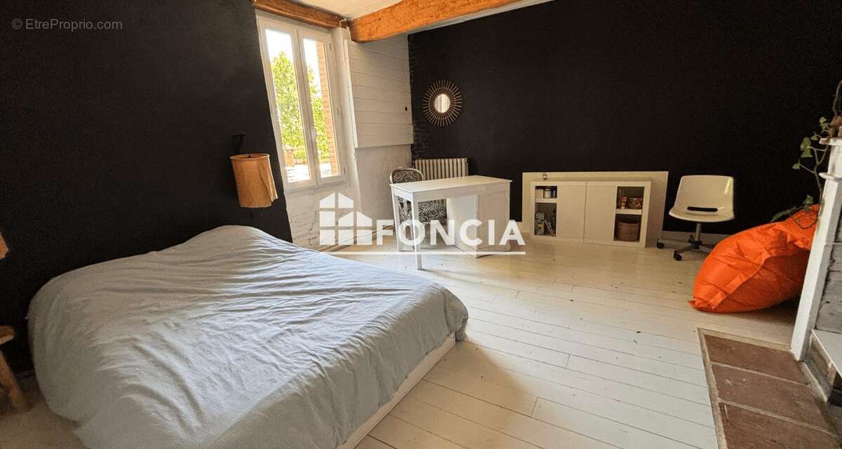 A 30 minutes d'Albi et Toulouse, Maison de village de caractère – 300m² habitables – 6 chambres – Jardin de 300 m² - photo 7