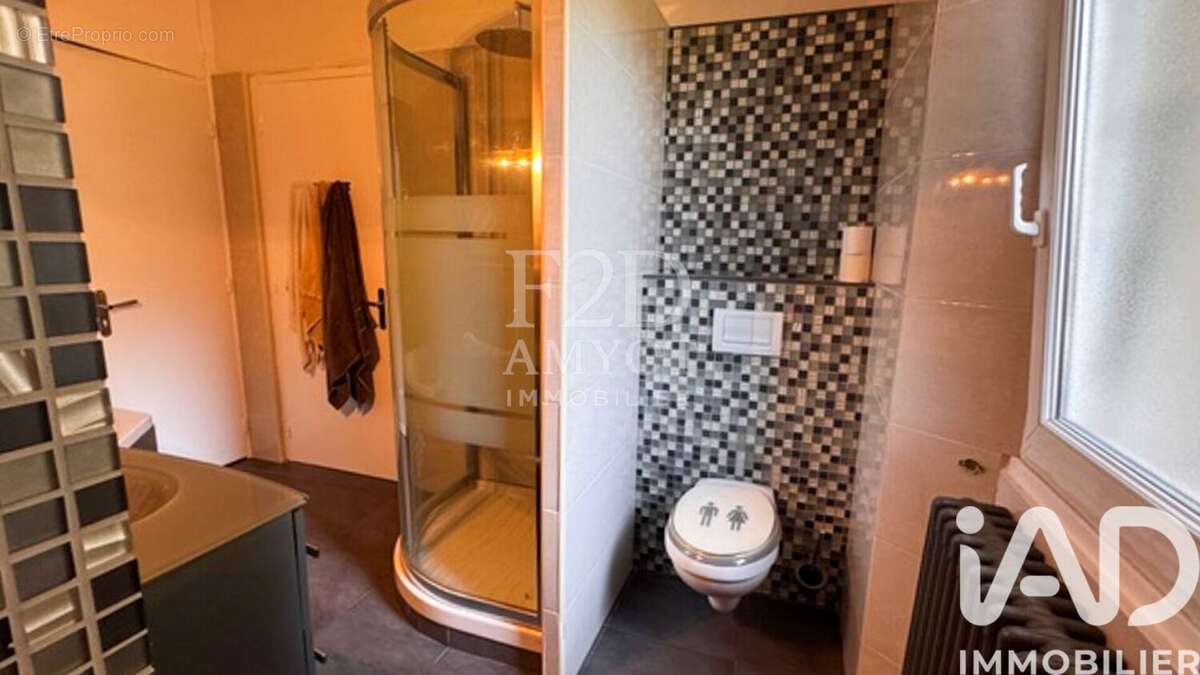 Photo 4 - Appartement à SAINT-LAURENT-DU-VAR