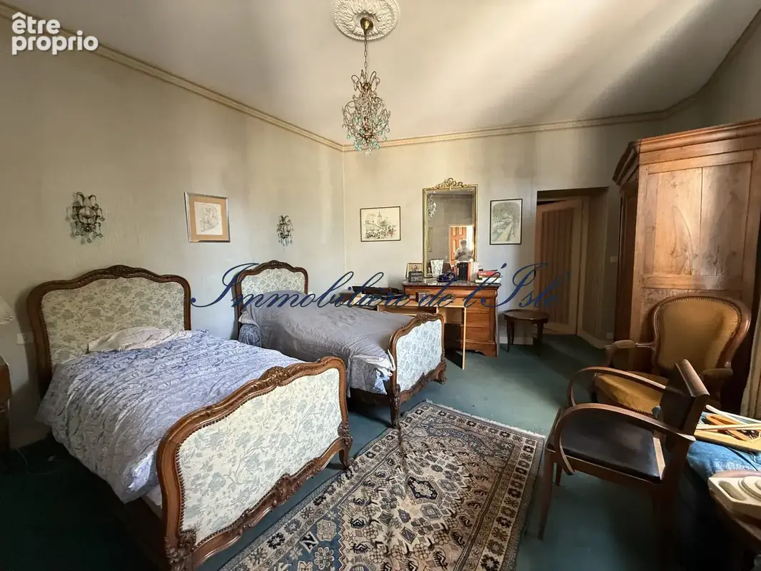 Immeuble a créer ou maison de caractère - centre historique - photo 12
