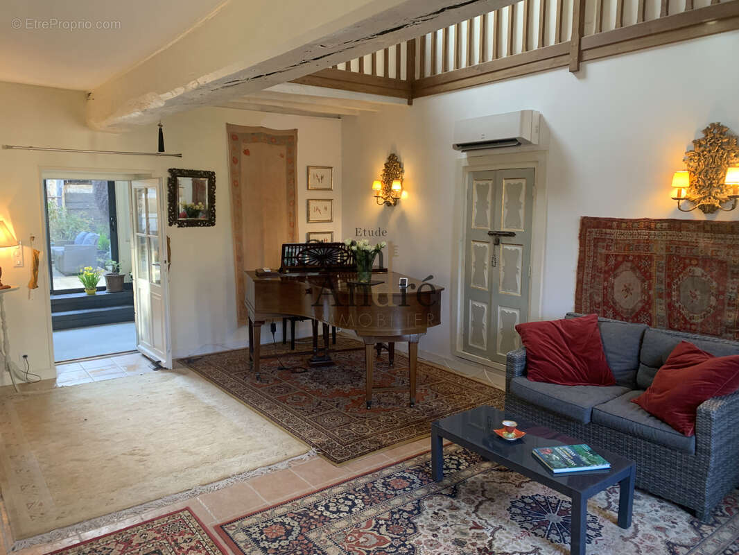 Maison à ROUSSINES