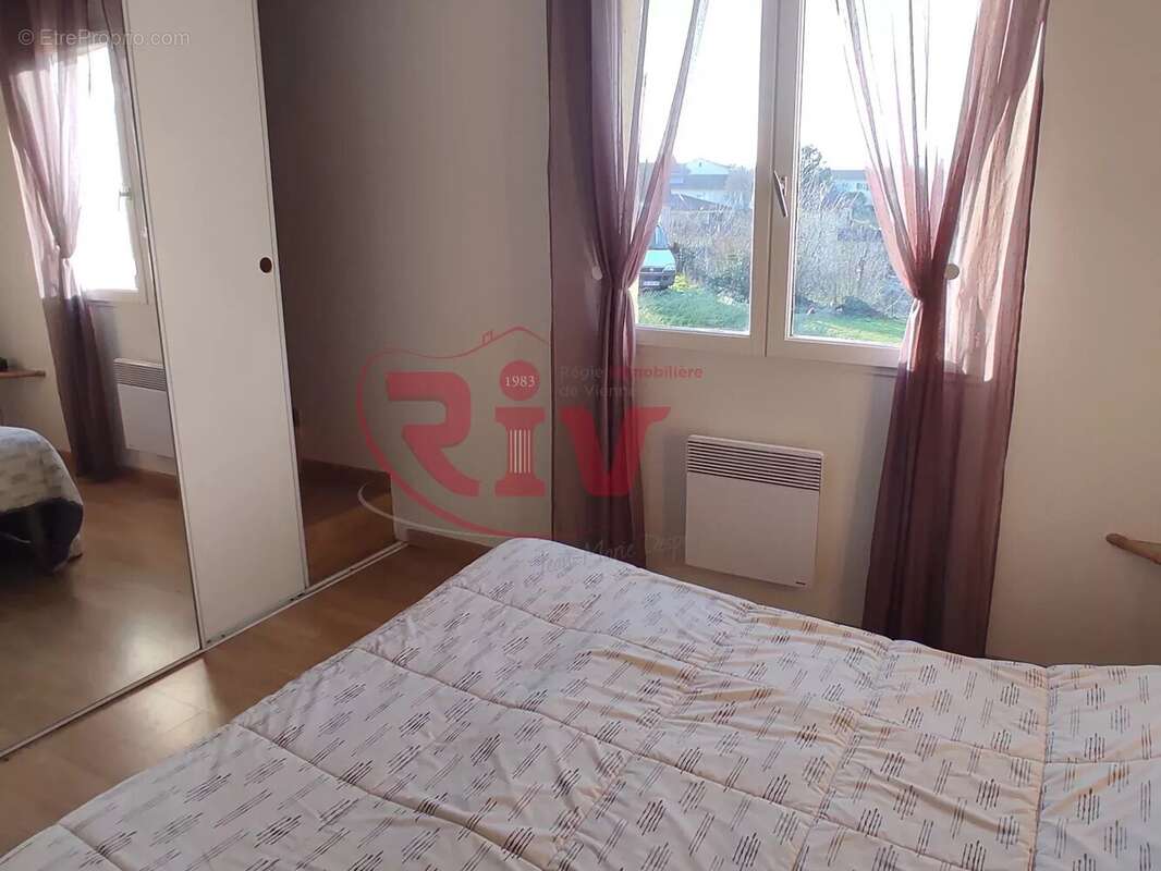 Maison à ROUSSILLON