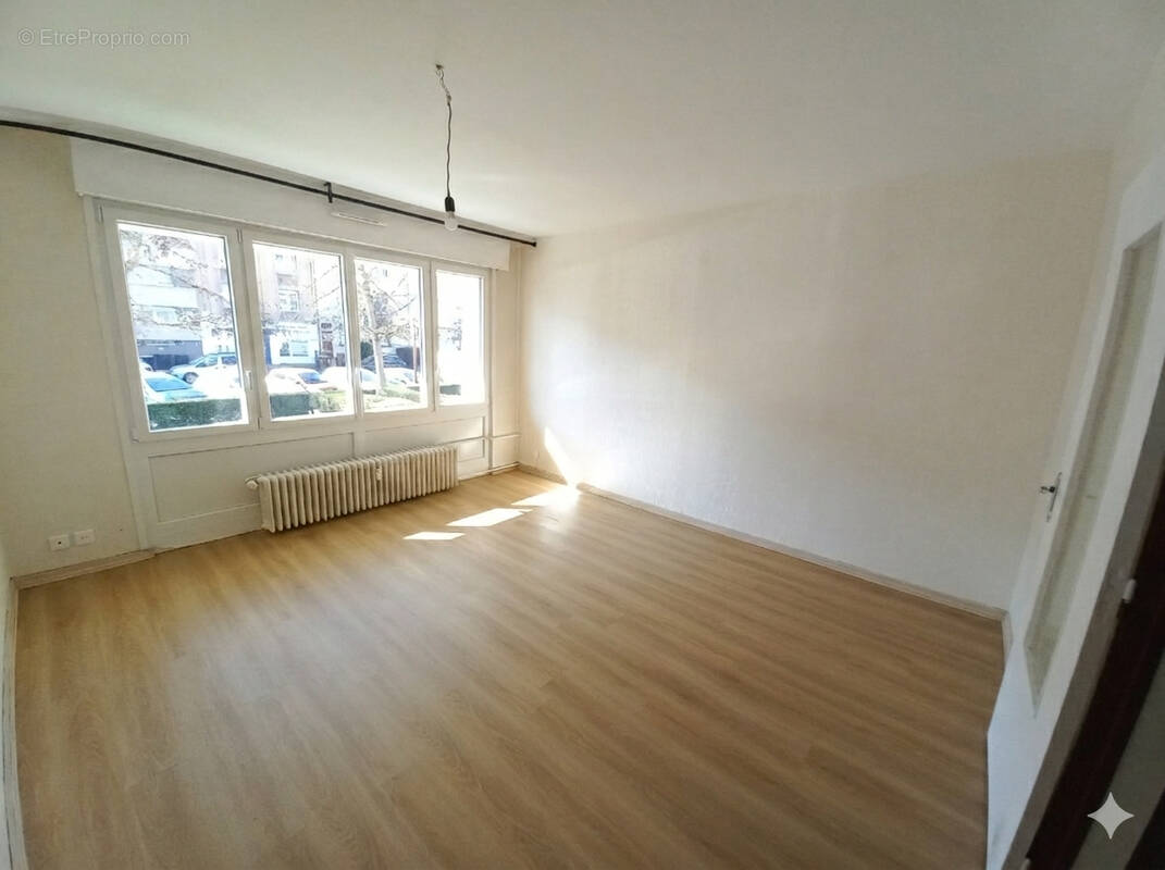 Appartement à LONGEVILLE-LES-METZ