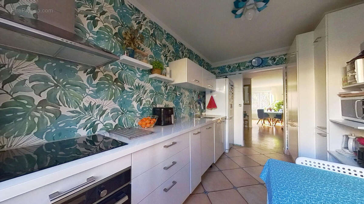 Appartement à TASSIN-LA-DEMI-LUNE