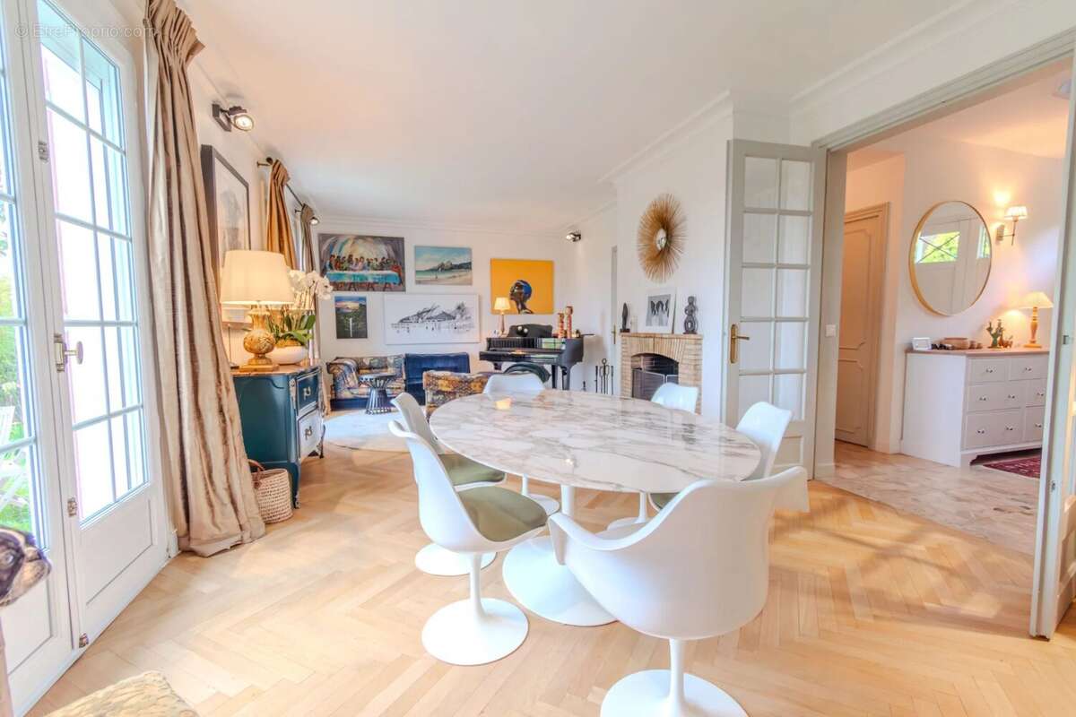 Maison à DEUIL-LA-BARRE