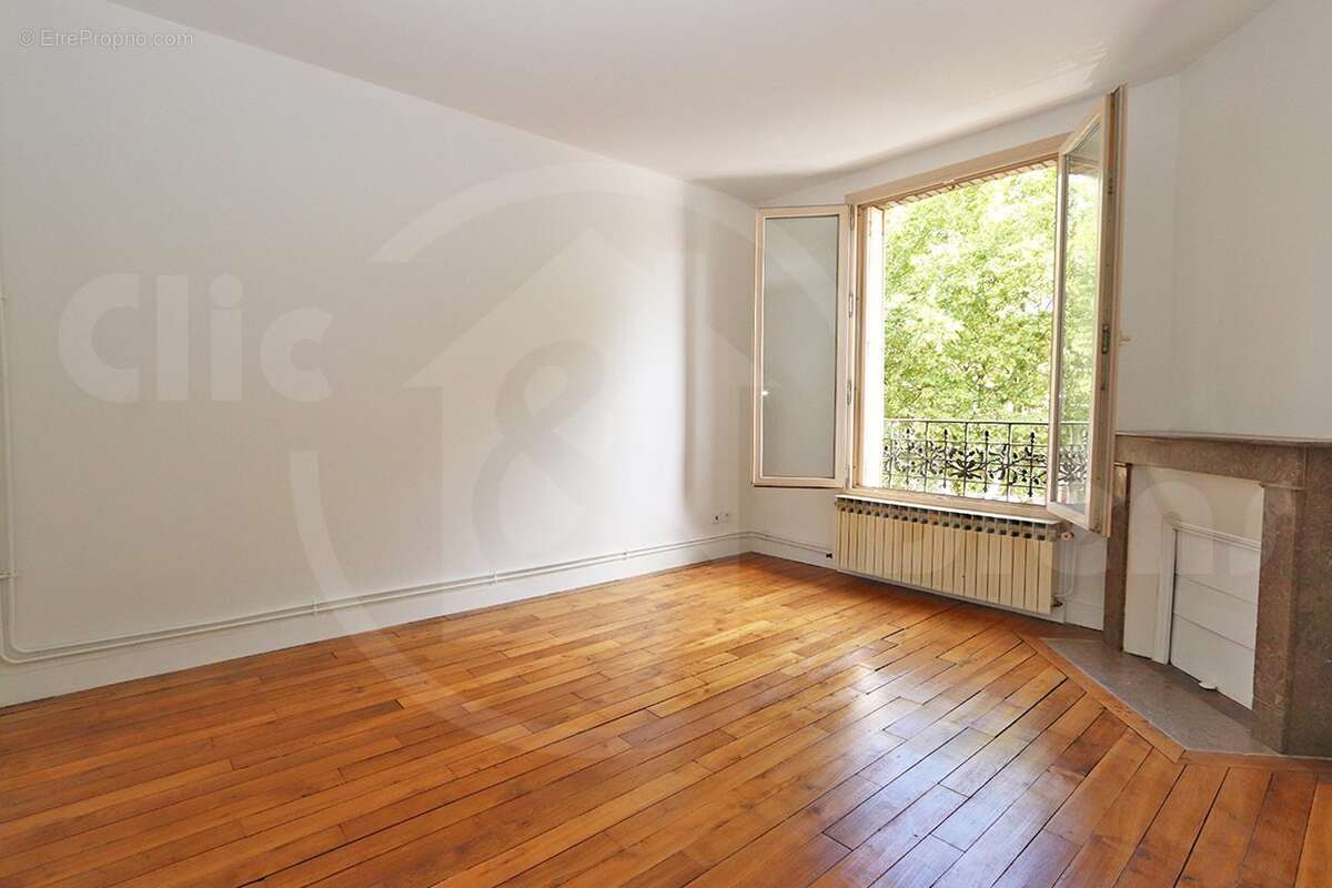 082025 - Appartement à CHAVILLE