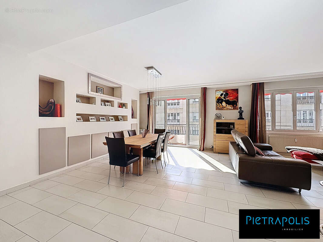 Appartement à LYON-6E