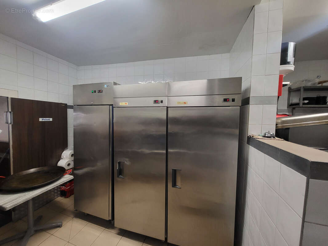 Commerce à MONTBLANC