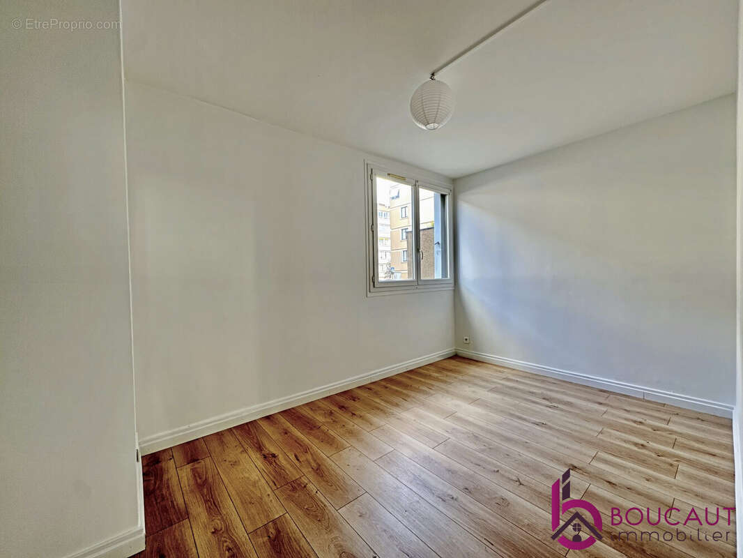 Appartement à LE PLESSIS-ROBINSON
