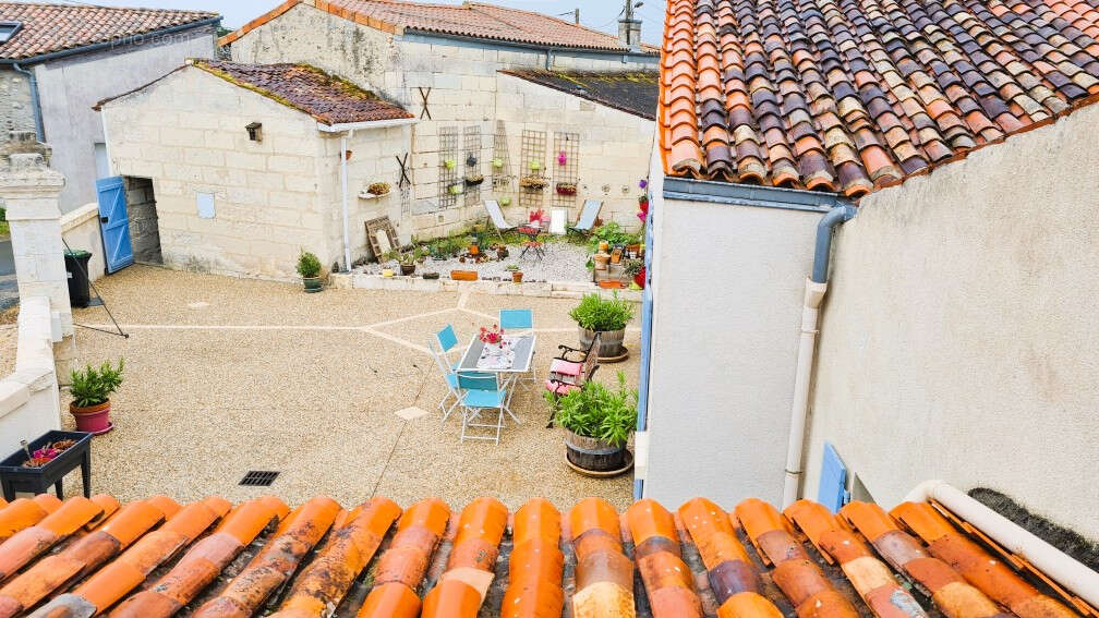 Maison SAINTES 171 m2 - photo 6