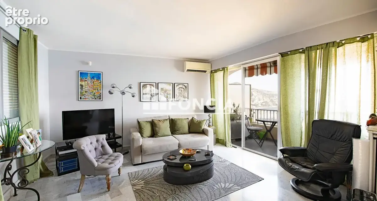 MENTON – GARAVAN  RARE OPPORTUNITÉ Appartement 2 Pièces Traversant, possibilité transformation en trois piéces Dernier Étage, Vu - photo 9