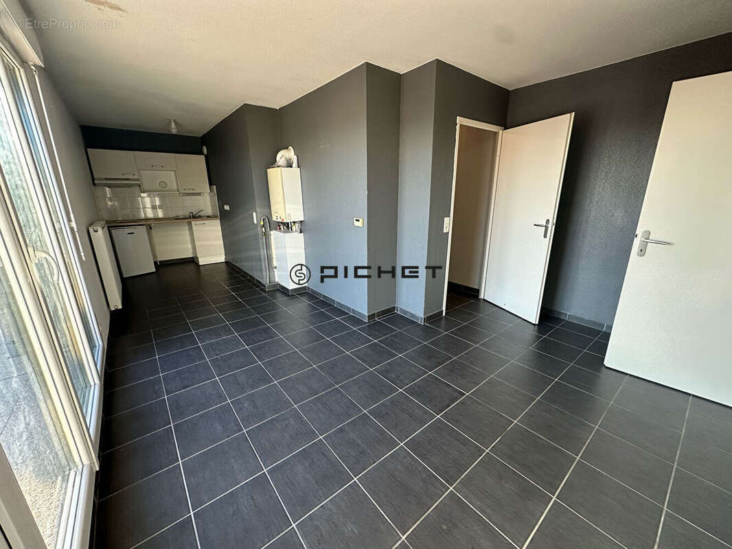 Appartement à VILLENAVE-D&#039;ORNON