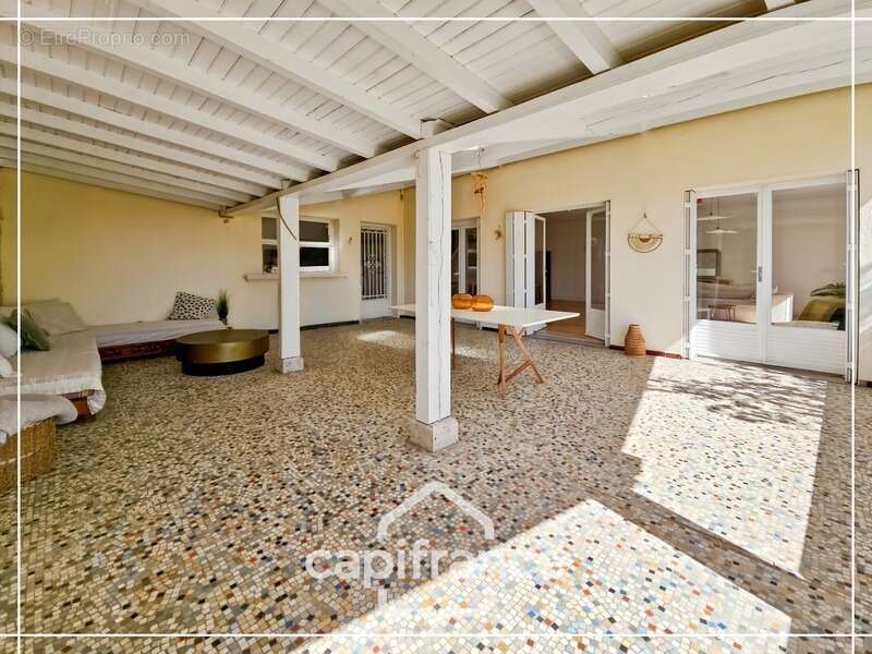 Maison à CASTELCULIER