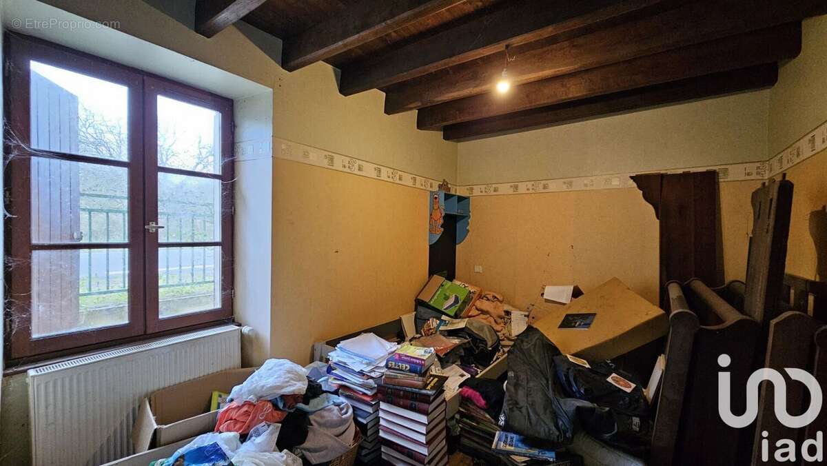 Maison 103 m² à Les Adjots  - photo 7