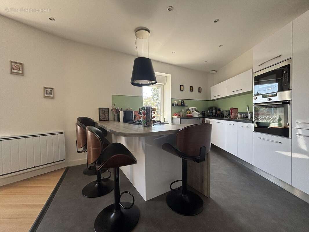 Appartement 92 m² à Le Relecq-Kerhuon  - photo 2
