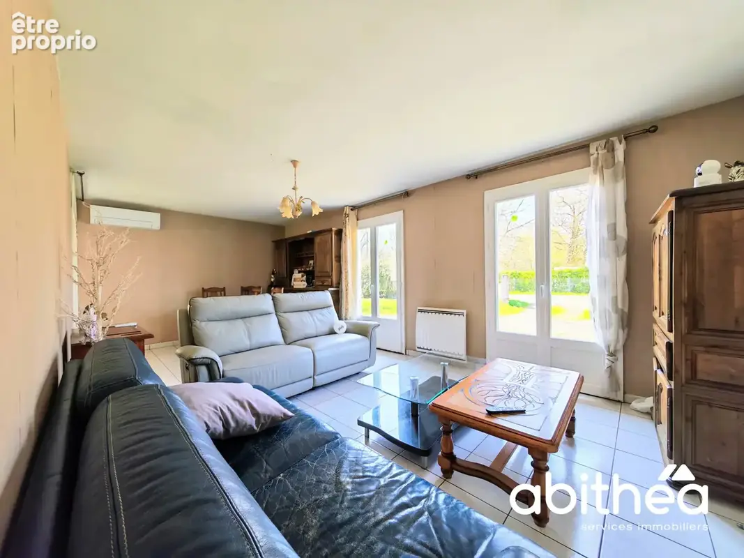 Maison de 98 m2 à rafraîchir sur un terrain de 2000 m2 - photo 4