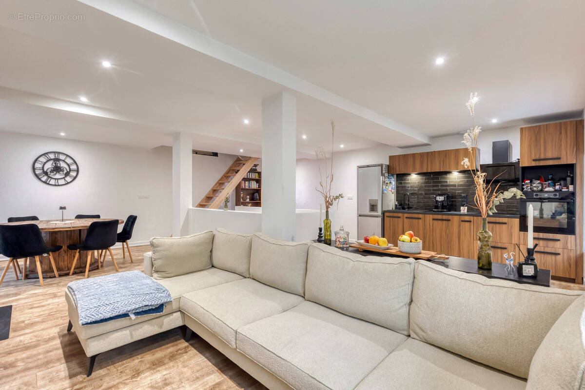 Maison à COGNIN-LES-GORGES