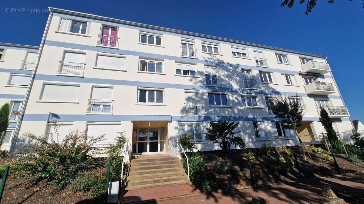 Appartement à DOURDAN