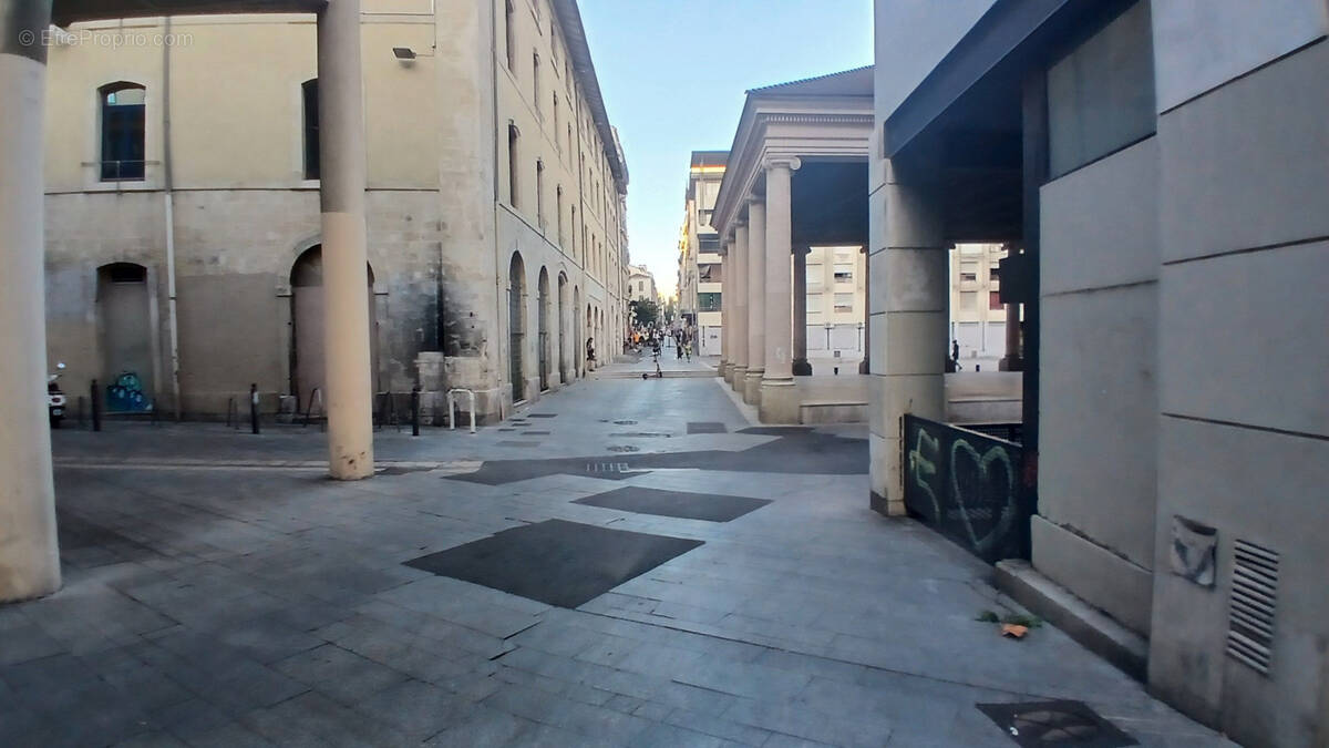 Appartement à MARSEILLE-1E