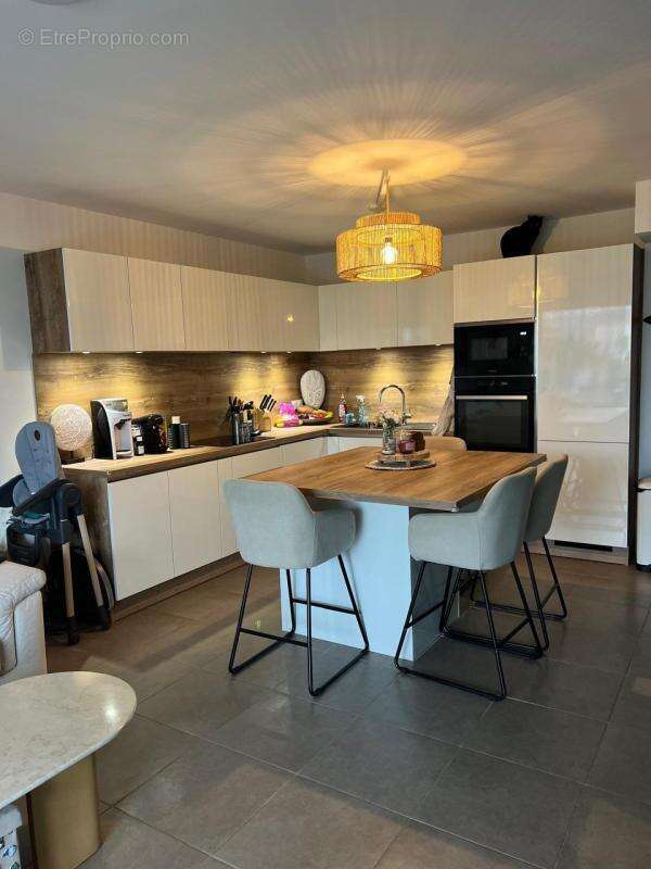 Appartement à PUGET-SUR-ARGENS