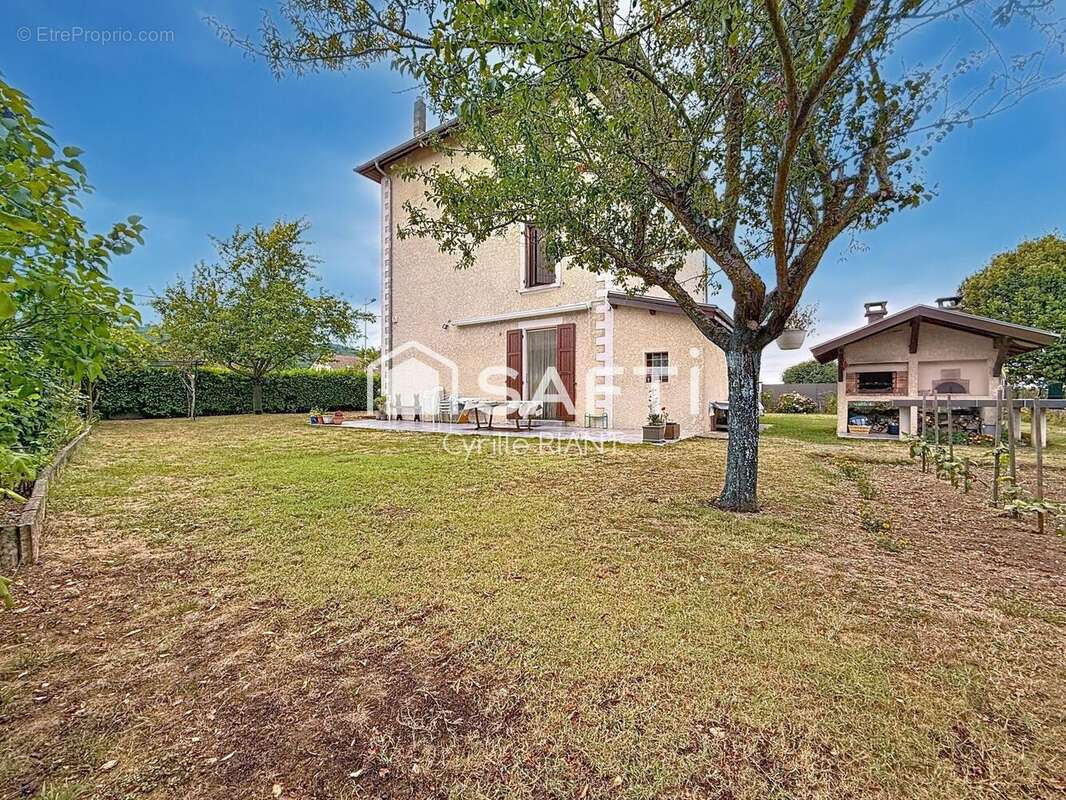 Photo 2 - Maison à IZEAUX