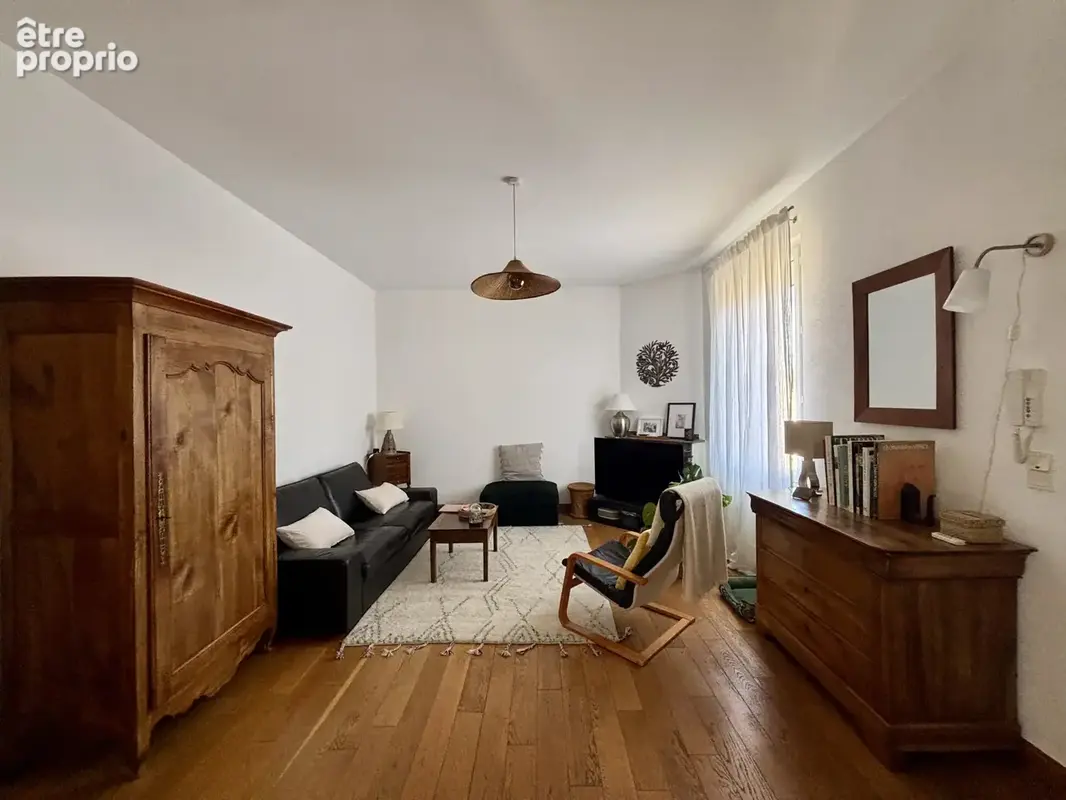 À Gaillac, une maison en pierre pleine de charme - photo 2