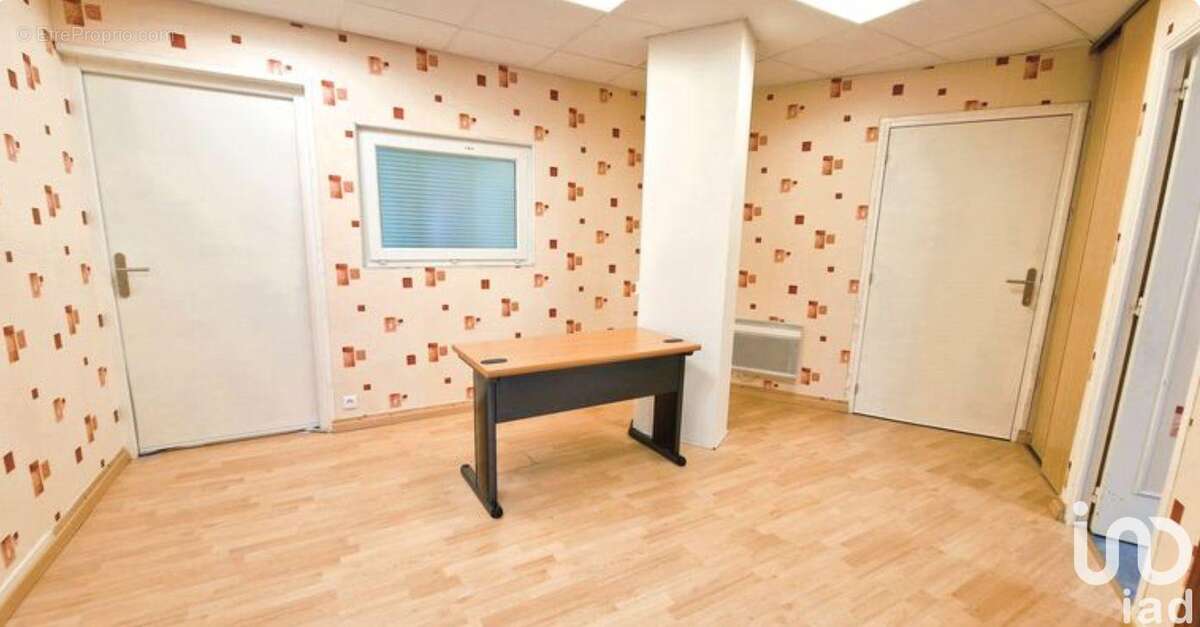 Photo 5 - Commerce à LA VILLE-AUX-DAMES