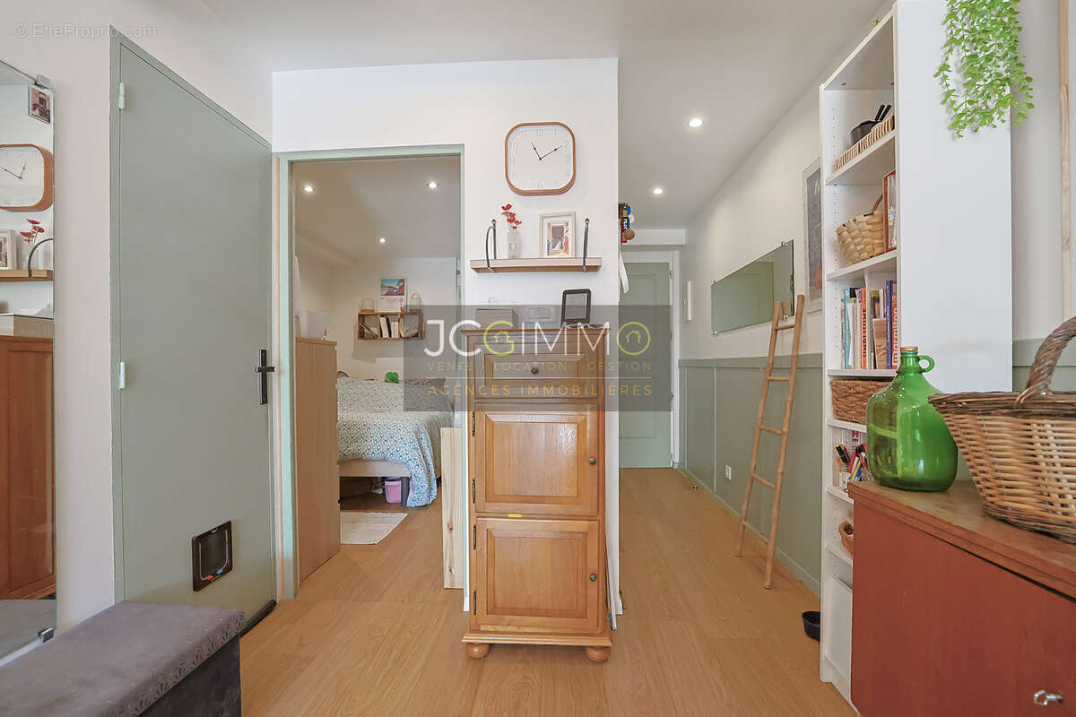 Appartement à PUGET-VILLE