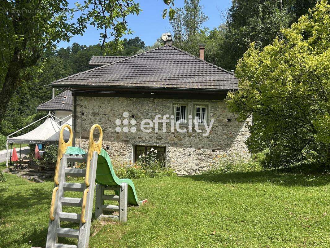 Commerce à CHAVANOD