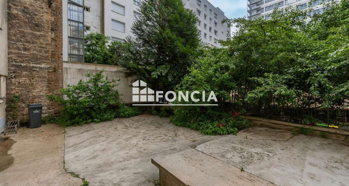 Appartement à PARIS-19E
