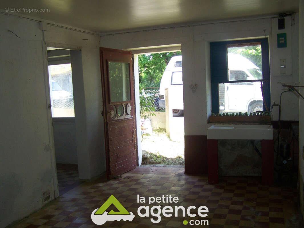 Maison à EPINEUIL-LE-FLEURIEL