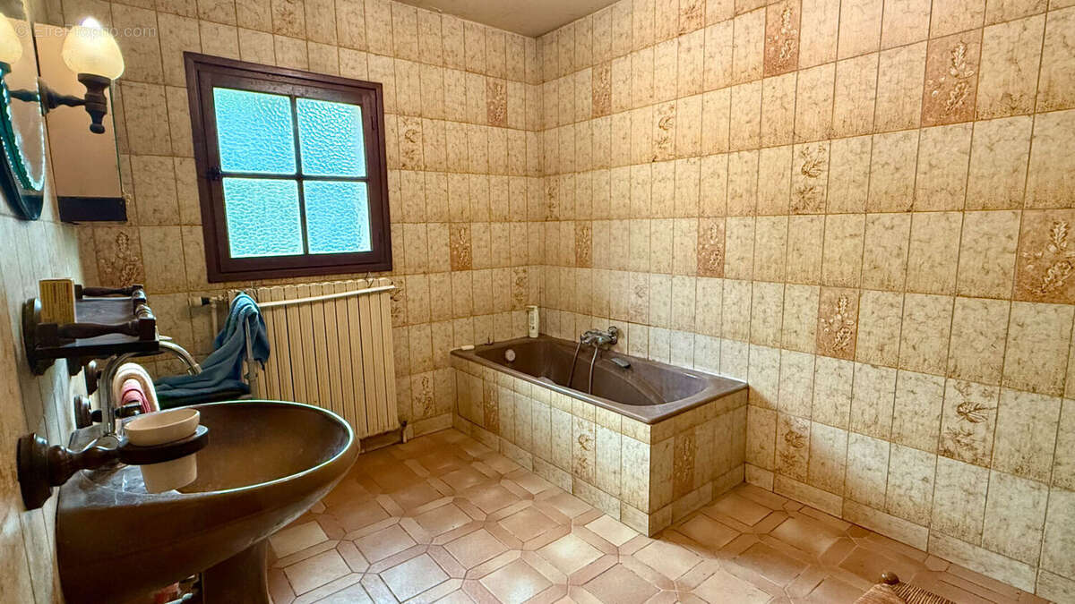 Maison à CONNERRE