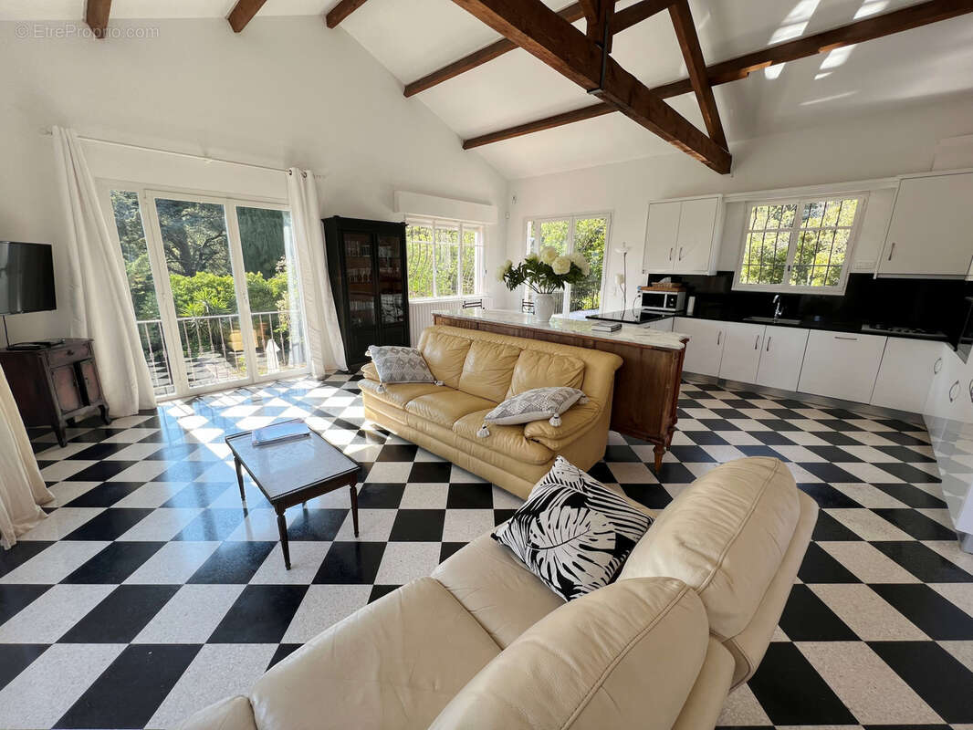 Maison à LA TURBIE
