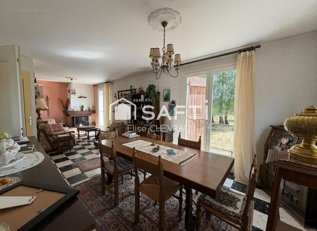 Photo 2 - Maison à SAINT-MARTIN-BELLE-ROCHE