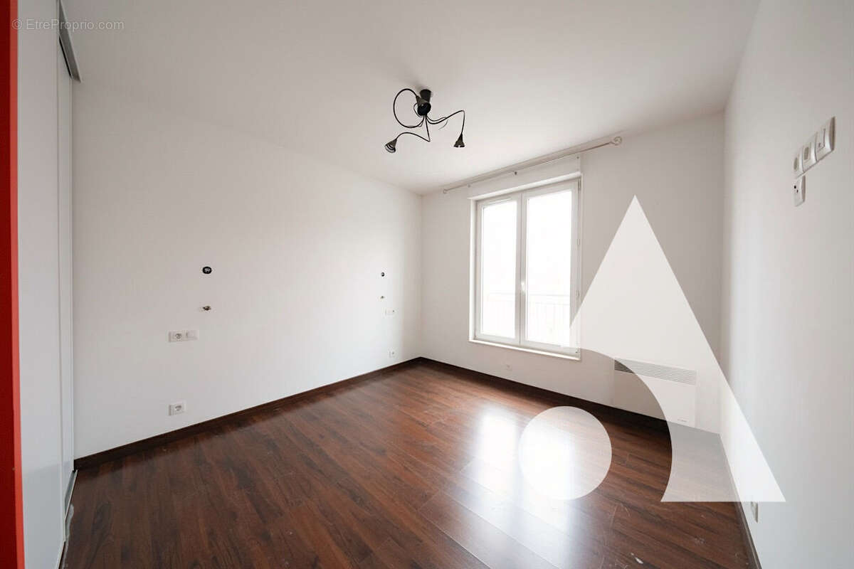 Appartement à CORBEIL-ESSONNES