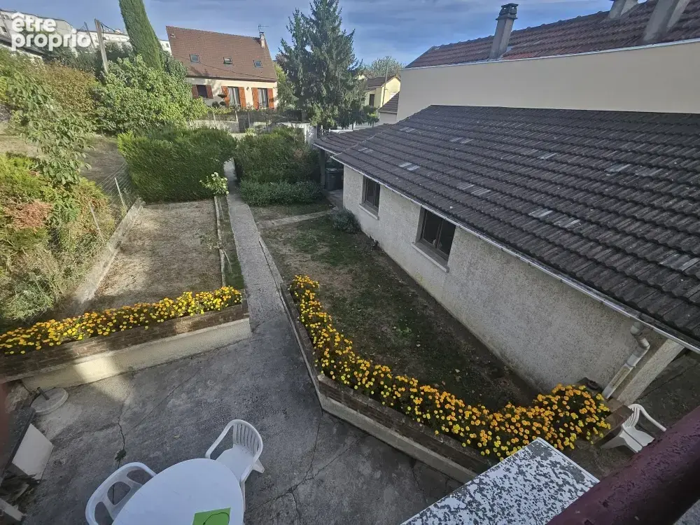 A VENDRE   Maison 5 pièces avec dépendance - photo 3