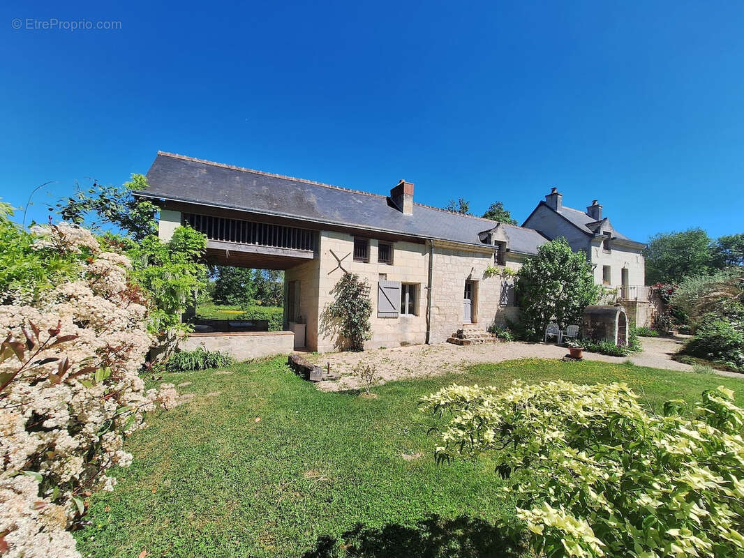 Maison à SAINT-GERMAIN-SUR-VIENNE