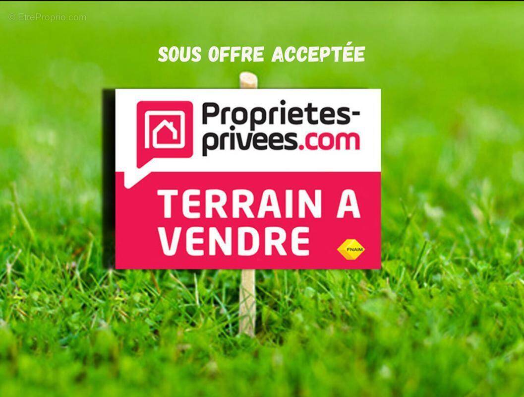 Terrain à VILLENEUVE-LES-BOULOC