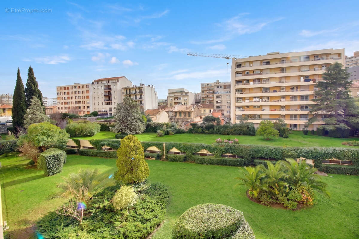 Appartement à MARSEILLE-5E