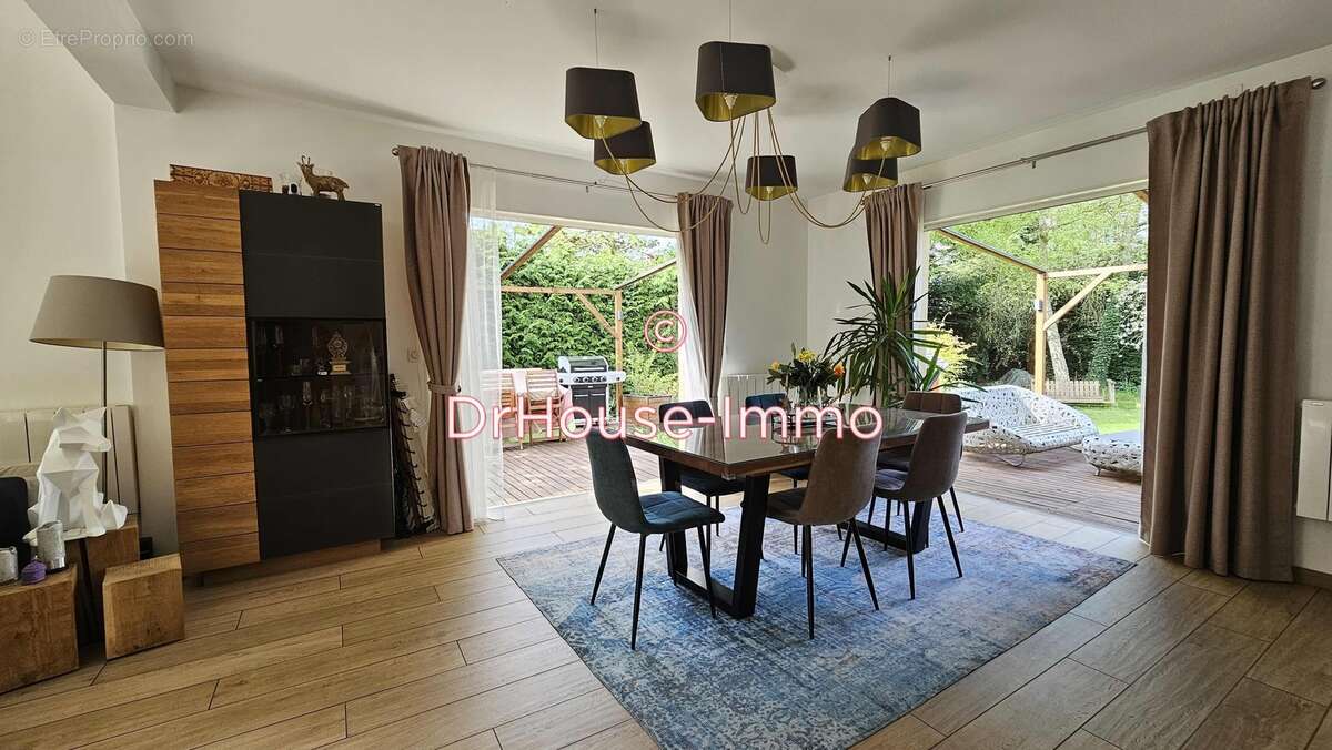 Maison à LES ALLUETS-LE-ROI