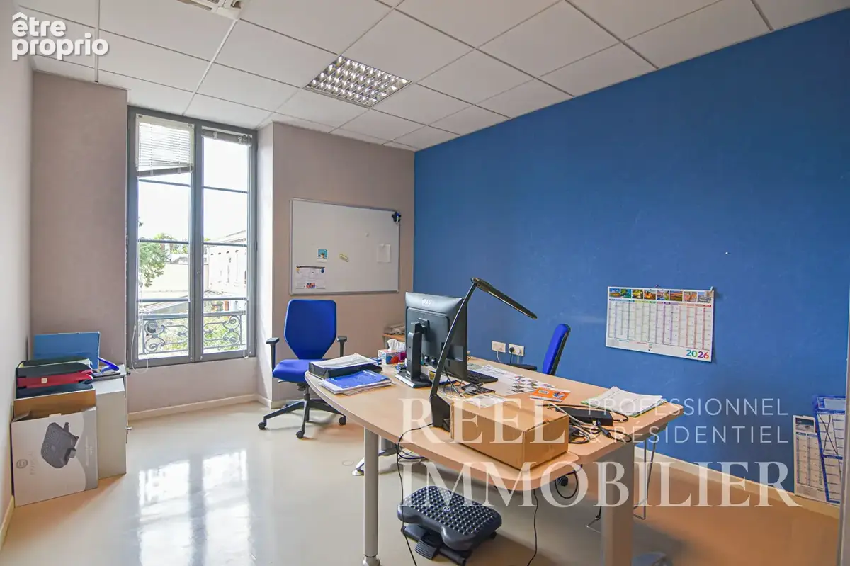 Immeuble de bureaux loué - Investissement locatif en coeur de ville d'Auch - photo 9