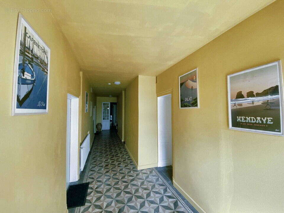 Commerce à CAZAUBON