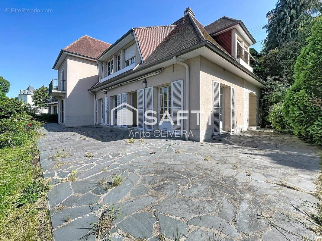 Photo 1 - Maison à MONTMORENCY