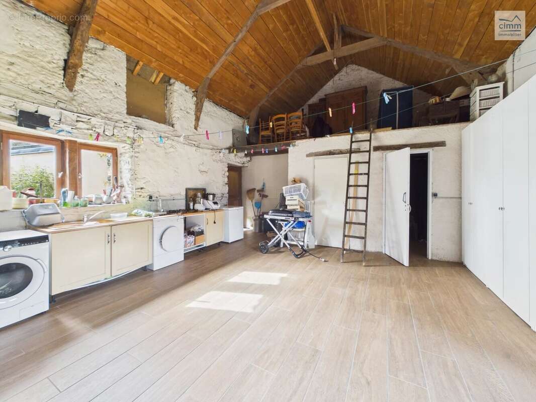 Maison à LES BRULAIS