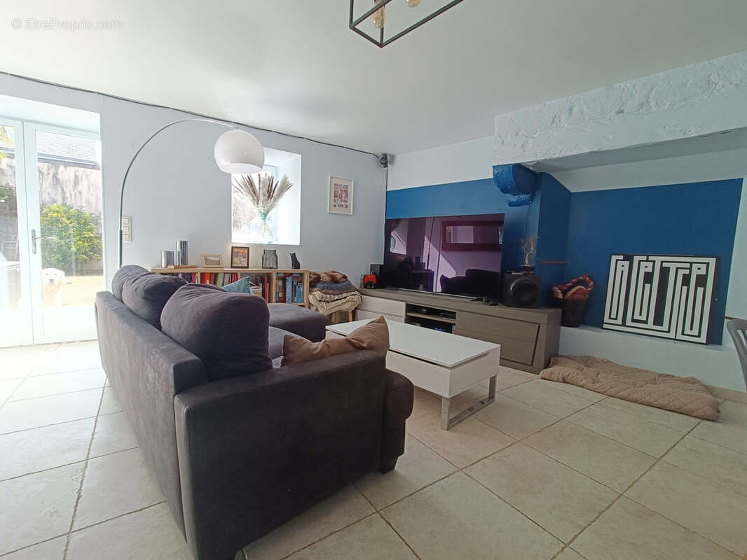 Maison à SAINT-ERBLON